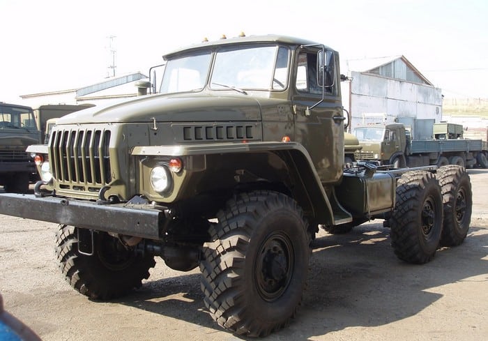 Shassi-Ural-375